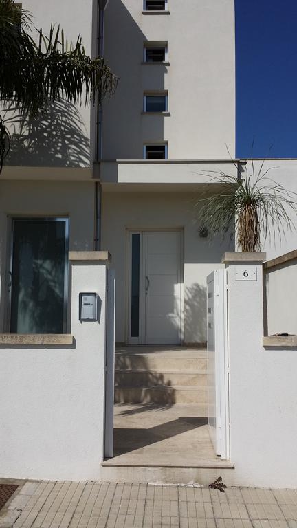 Case Vacanze Iris Uggiano La Chiesa Exterior foto